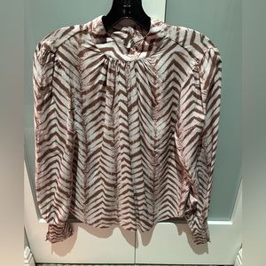 Bella Dahl Mock Neck Smocked Blouse in Golden Chevron Print